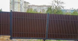 Купить распашные ворота из штакетника Шахты, цена от 2792 руб.