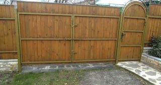 Купить распашные ворота деревянные Шахты, цена от 2792 руб.